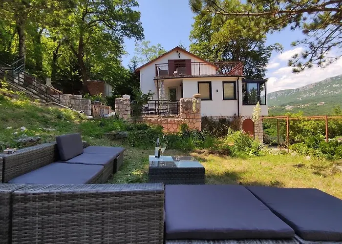 Prázdninový dům Amazing Mountain & Valley Views House With 3 Terraces And Gardens, For Nature Lovers *
