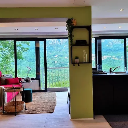 Amazing Sea-mountain Valley View House With 3 Terraces And Huge Chill Gardens, 5min From The Sea!