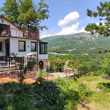 Amazing Sea-mountain Valley View House With 3 Terraces And Huge Chill Gardens, 5min From The Sea! Bribir (Primorje-Gorski Kotar)