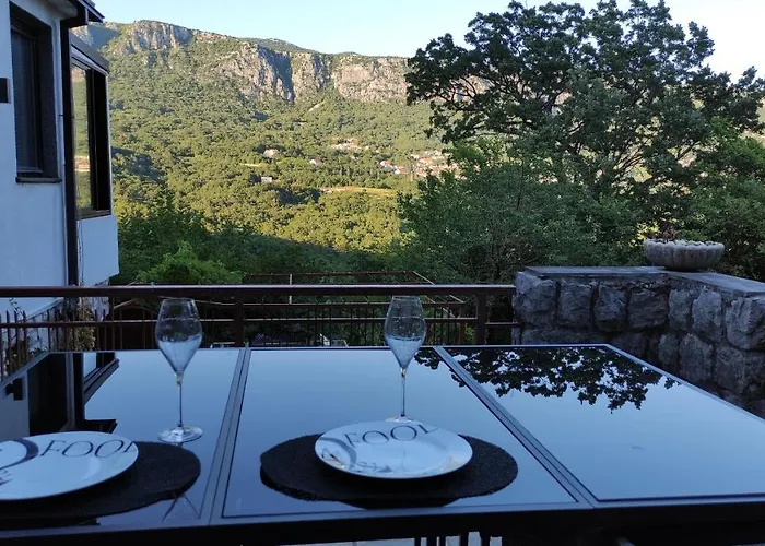 Amazing Mountain & Valley Views House With 3 Terraces And Gardens, For Nature Lovers * 브리비르