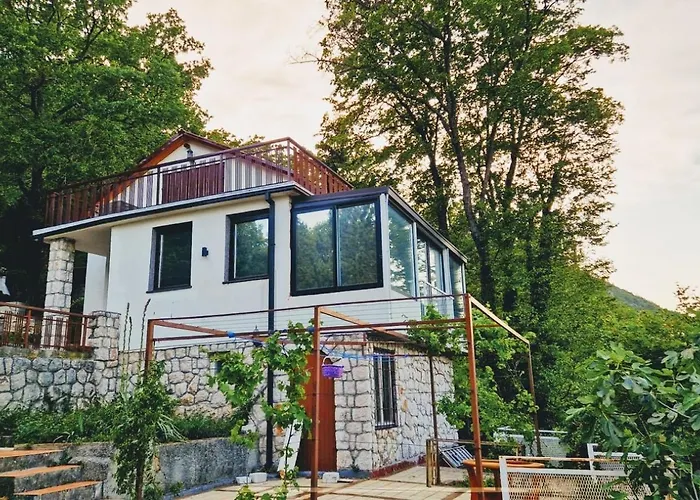 Amazing Mountain & Valley Views House With 3 Terraces And Gardens, For Nature Lovers 펜션 브리비르