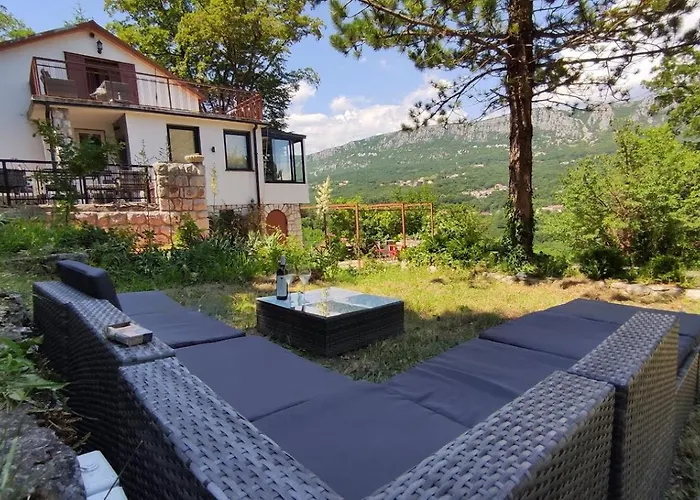 Amazing Mountain & Valley Views House With 3 Terraces And Gardens, For Nature Lovers * 브리비르